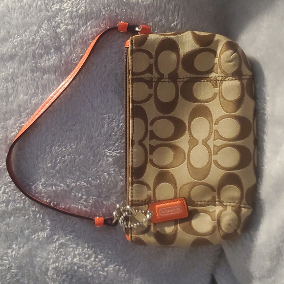 Coach Wristlet - Picture 2 of 7